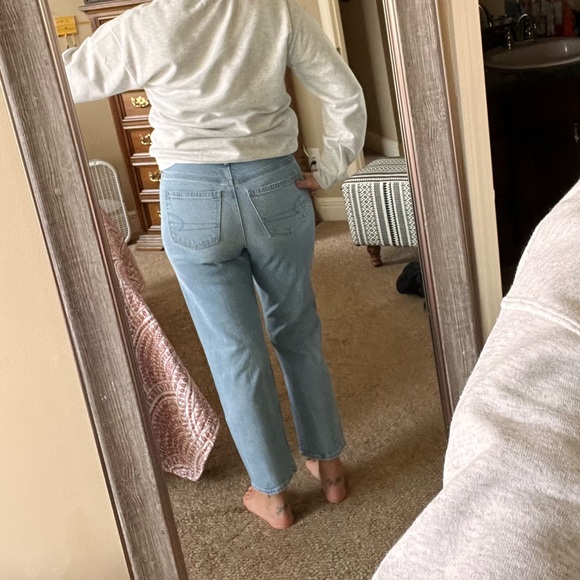 American Eagle Outfitters Light Blue Super High Rise Ankle Straight Jeans - Picture 2 of 5